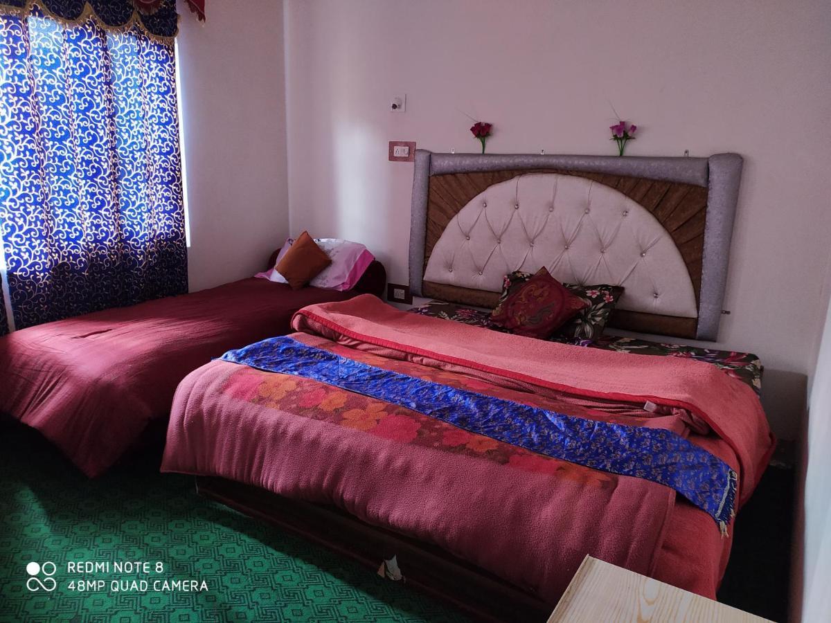 Hotel New Heaven Canal Srīnagar Exterior foto