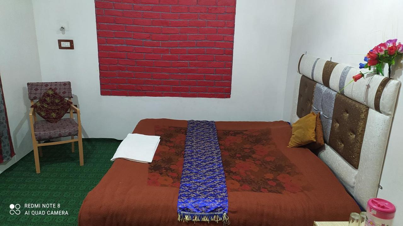 Hotel New Heaven Canal Srīnagar Exterior foto