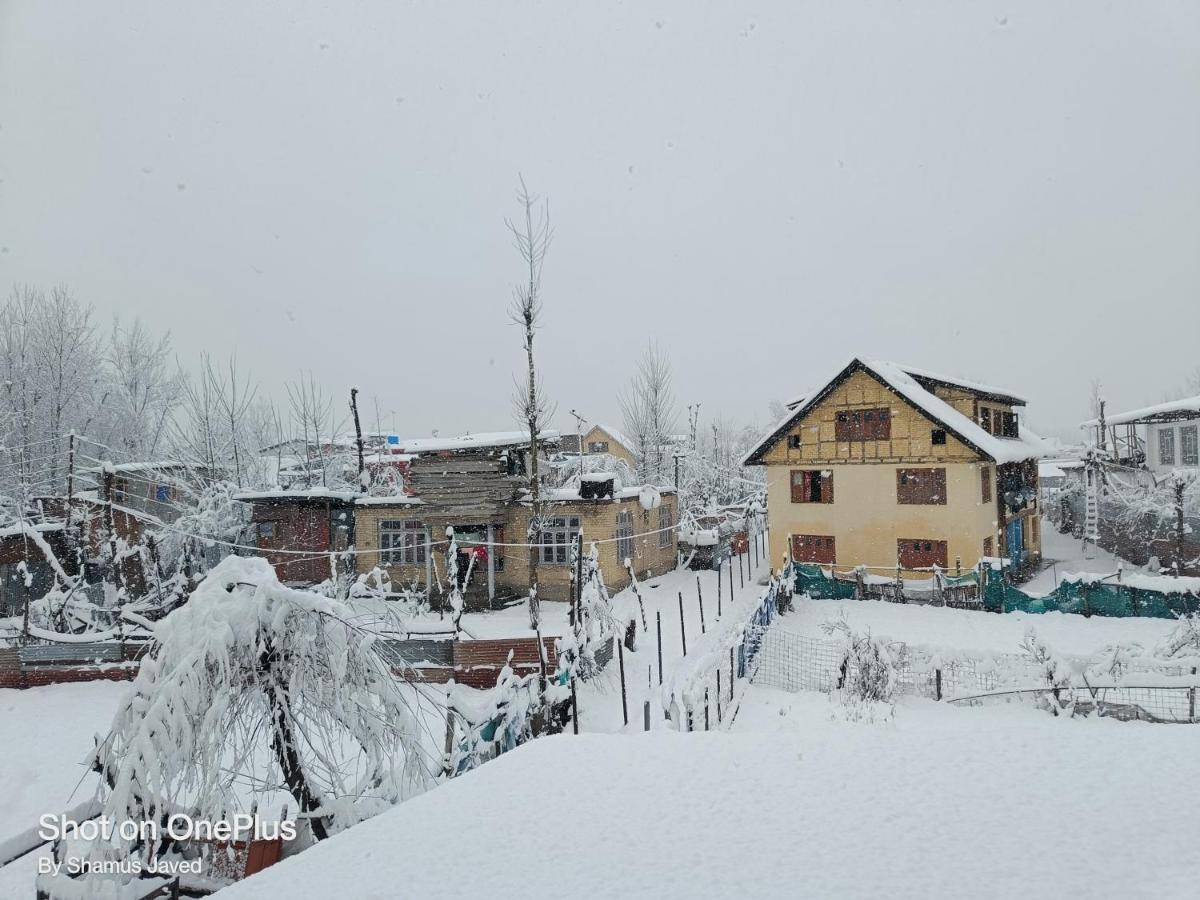 Hotel New Heaven Canal Srīnagar Exterior foto